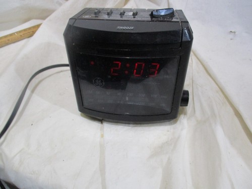 Rare radio alarm clock - rare,