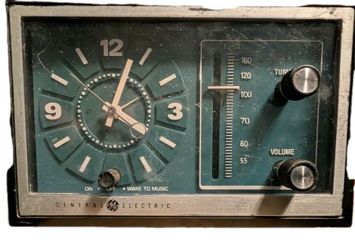Vintage alarm clock - alarm, am