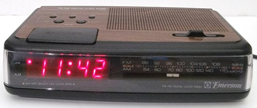Emerson digital clock - fm/am,