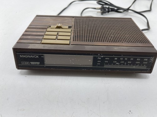 Vintage magnavox radio - am/fm,