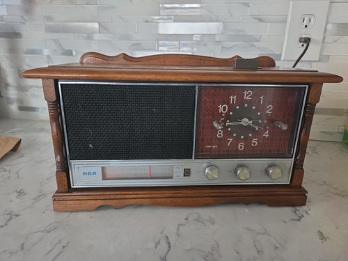 Vintage rca radio - rca, am/fm