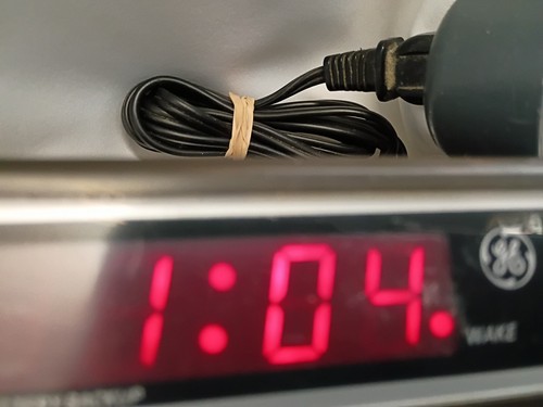 Digital alarm clock radio - ge,