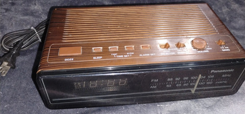 Vintage panasonic radio - vintage,