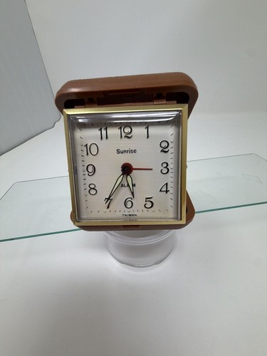 Vintage sunrise travel folding - vintage,